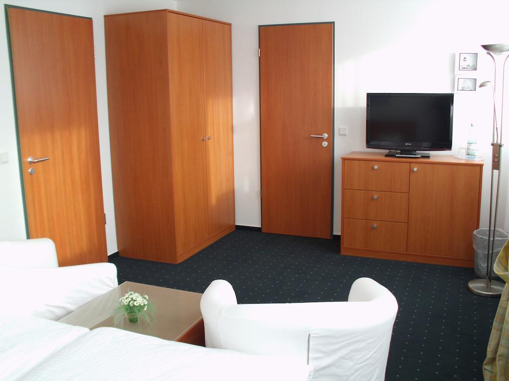 Hotel Haus Köbesine Juist Zimmer foto